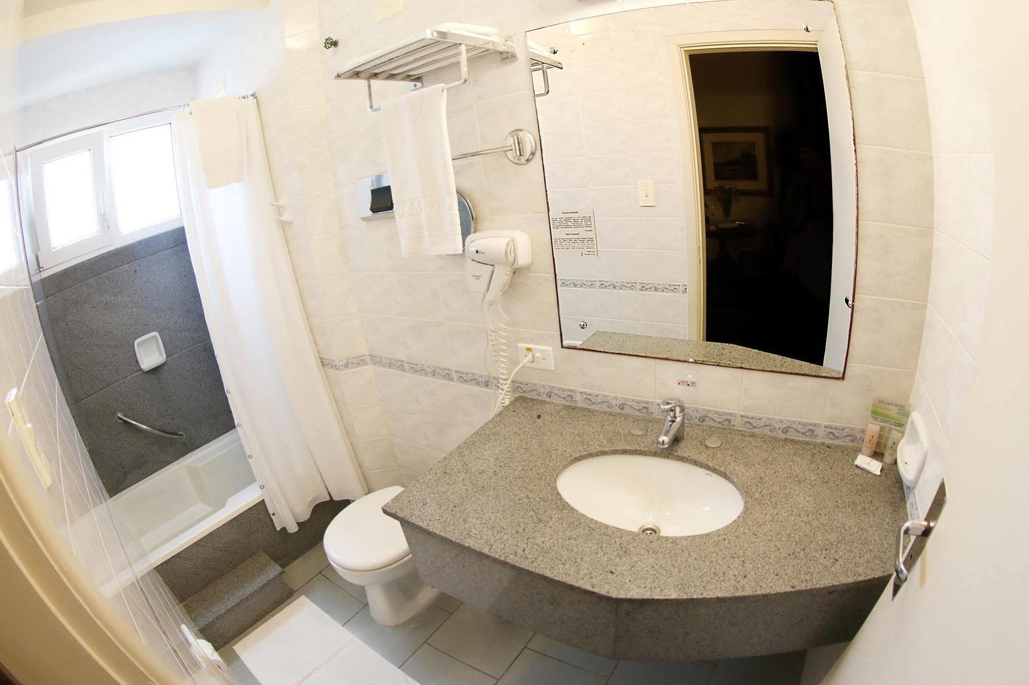Village Hotel Ponta Grossa  Ngoại thất bức ảnh