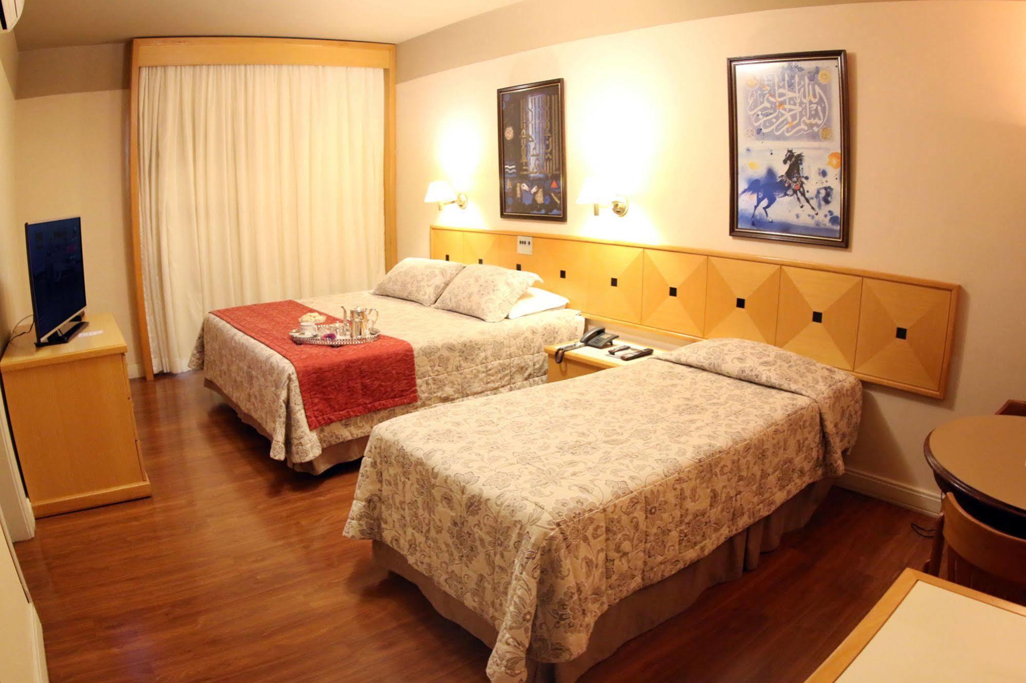 Village Hotel Ponta Grossa  Ngoại thất bức ảnh